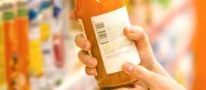 Produktkennzeichnung auf einer Saftflasche