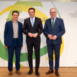 Pressekonferenz zur Eröffnung der Wintertagung 2023: Michael Obersteiner (l)., Norbert Totschnig (m.), Stephan Pernkopf (r.)