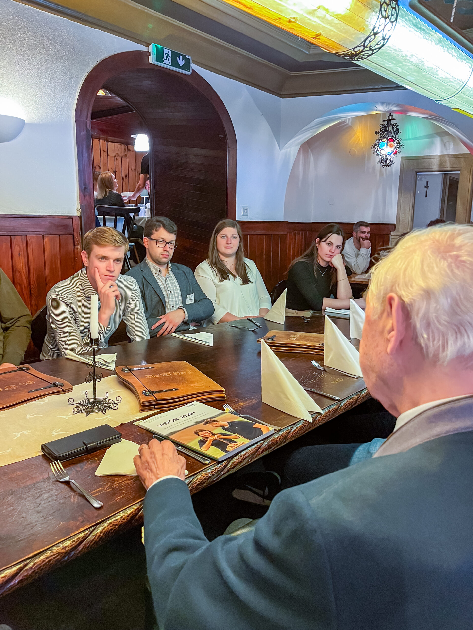 Tischgespr&auml;ch. Treffen AgrarScouts. Josef Riegler. (c) &Ouml;SF